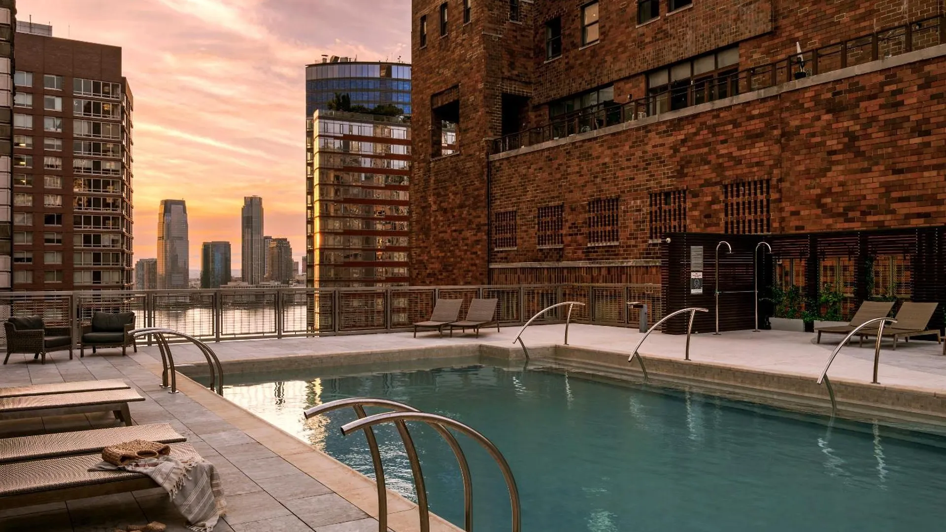 Апарт-отель Sonder By Marriott Bonvoy Battery Park Apartments Financial District